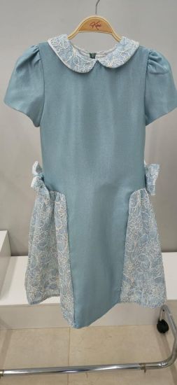 صورة فستان سماوي فينكات في الجوانب